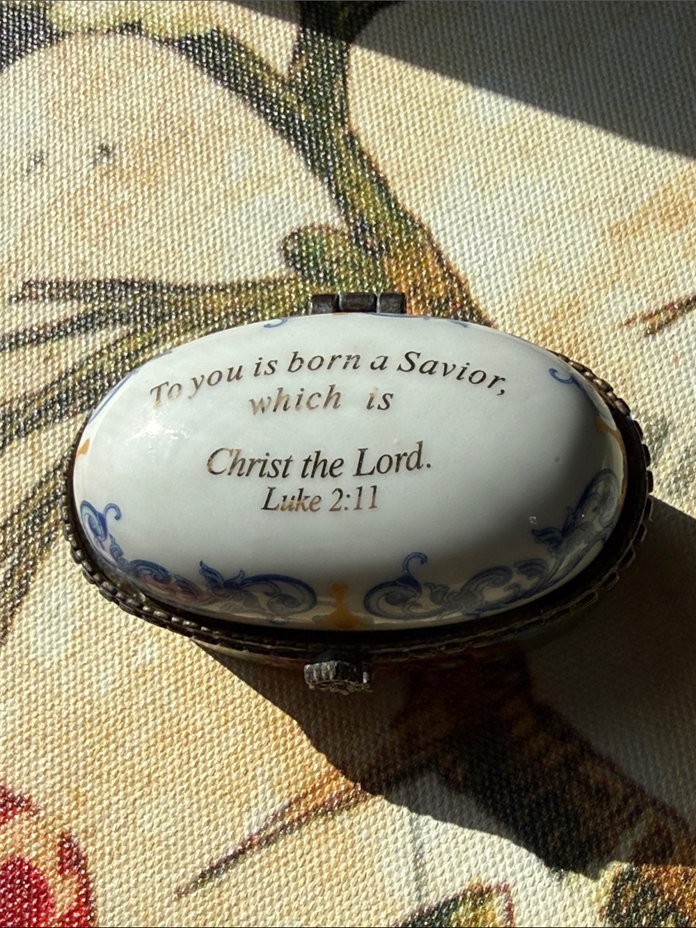 Imperial Porcelain Scripture Trinket Box -